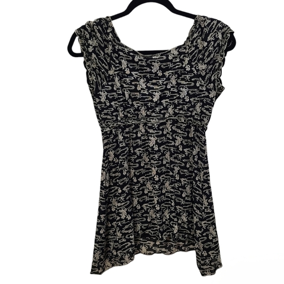 Max Studio Short Sleeve Peasant Top Ruffle Hem, Size Medium - Picture 2 of 13